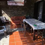 Indipendente Immersa Nel Stintino
