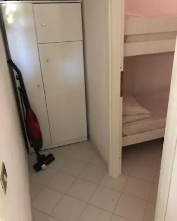 Indipendente Immersa Nel *