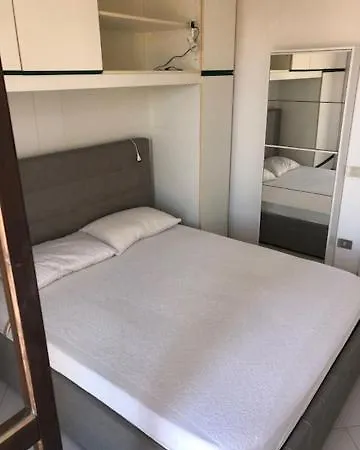 Indipendente Immersa Nel 度假居 斯廷蒂诺
