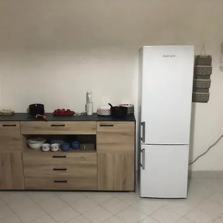 Indipendente Immersa Nel * 斯廷蒂诺