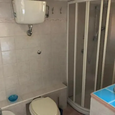 Indipendente Immersa Nel * Stintino