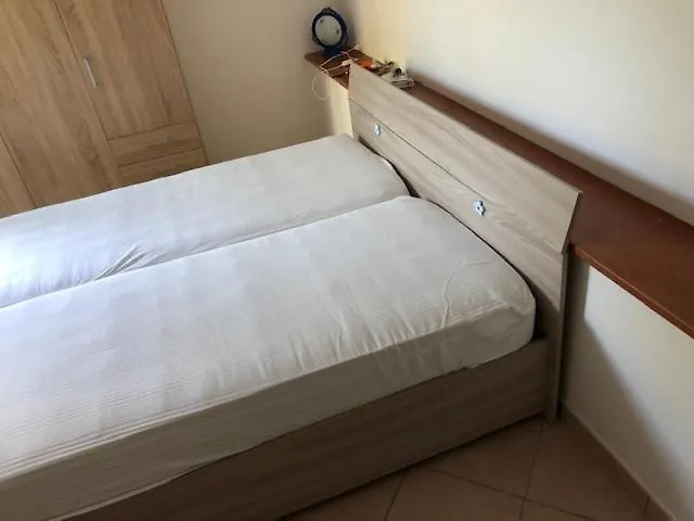 Indipendente Immersa Nel